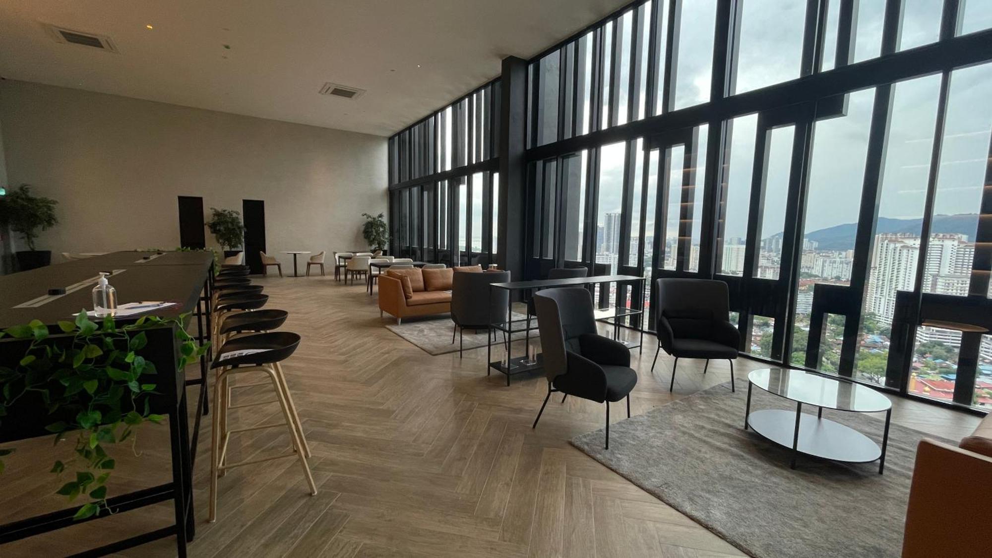 Beacon 2Br Infinity Pool - By Bnb4U Τζωρτζ Τάουν Εξωτερικό φωτογραφία