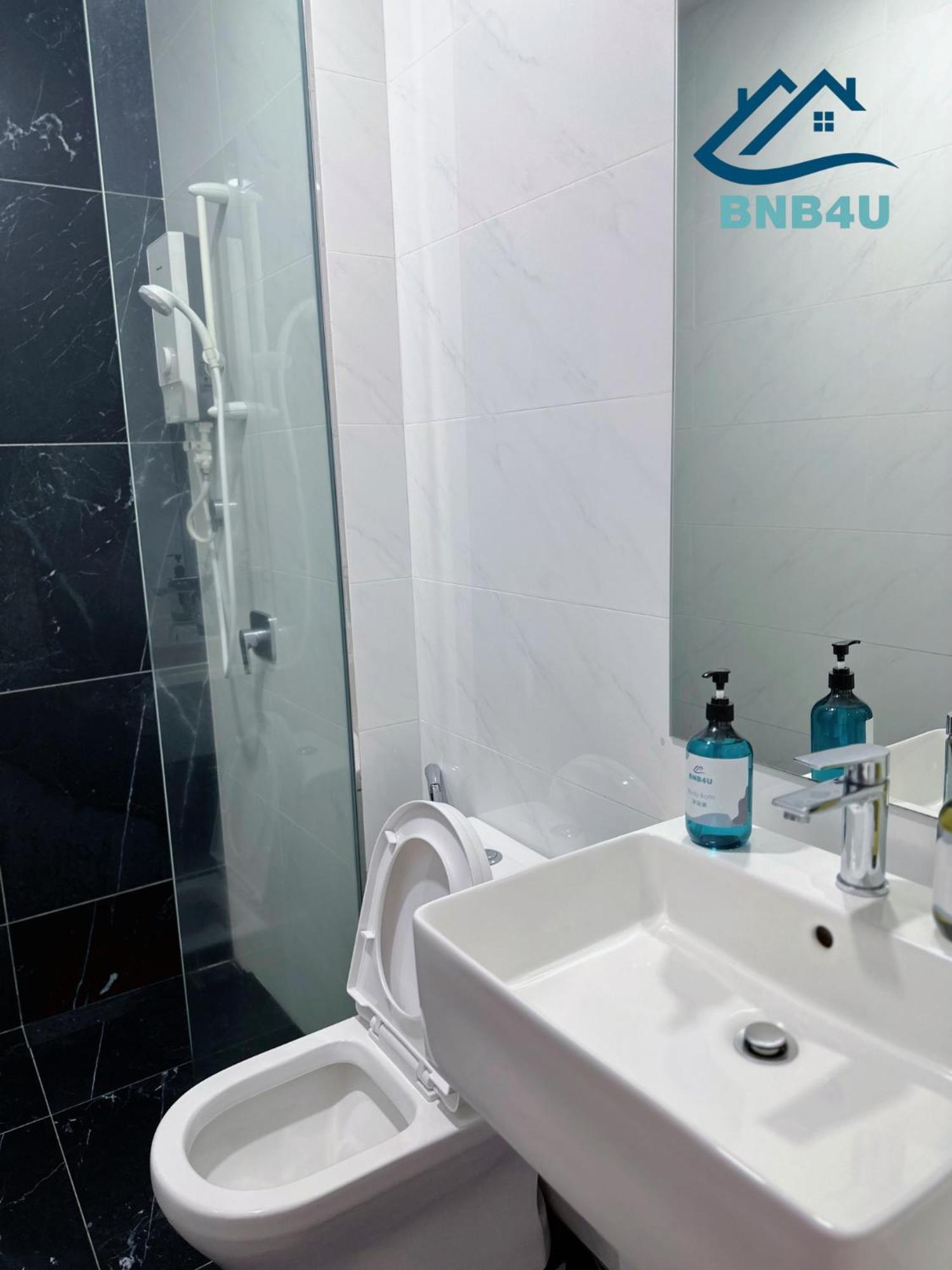 Beacon 2Br Infinity Pool - By Bnb4U Τζωρτζ Τάουν Εξωτερικό φωτογραφία