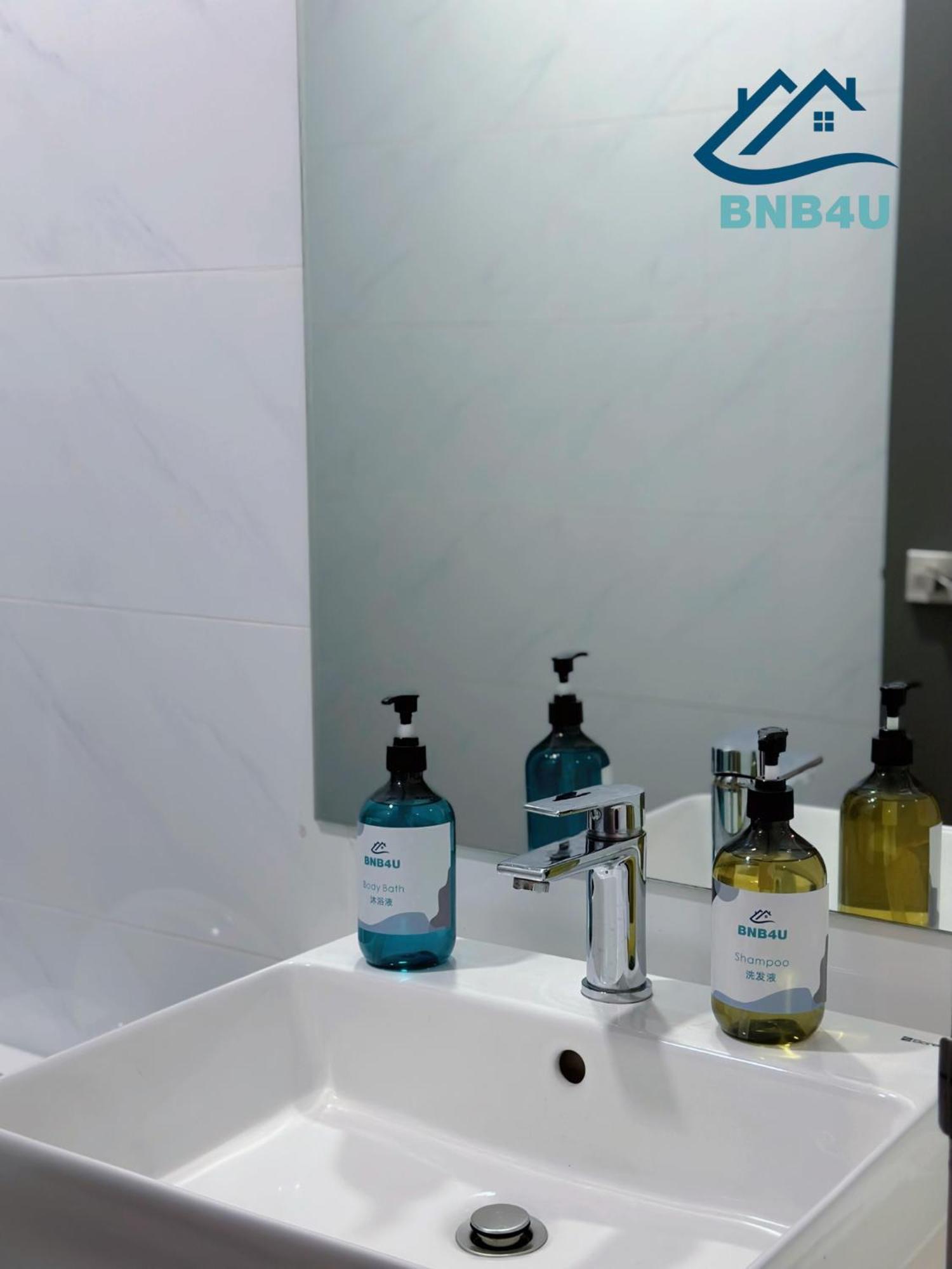 Beacon 2Br Infinity Pool - By Bnb4U Τζωρτζ Τάουν Εξωτερικό φωτογραφία