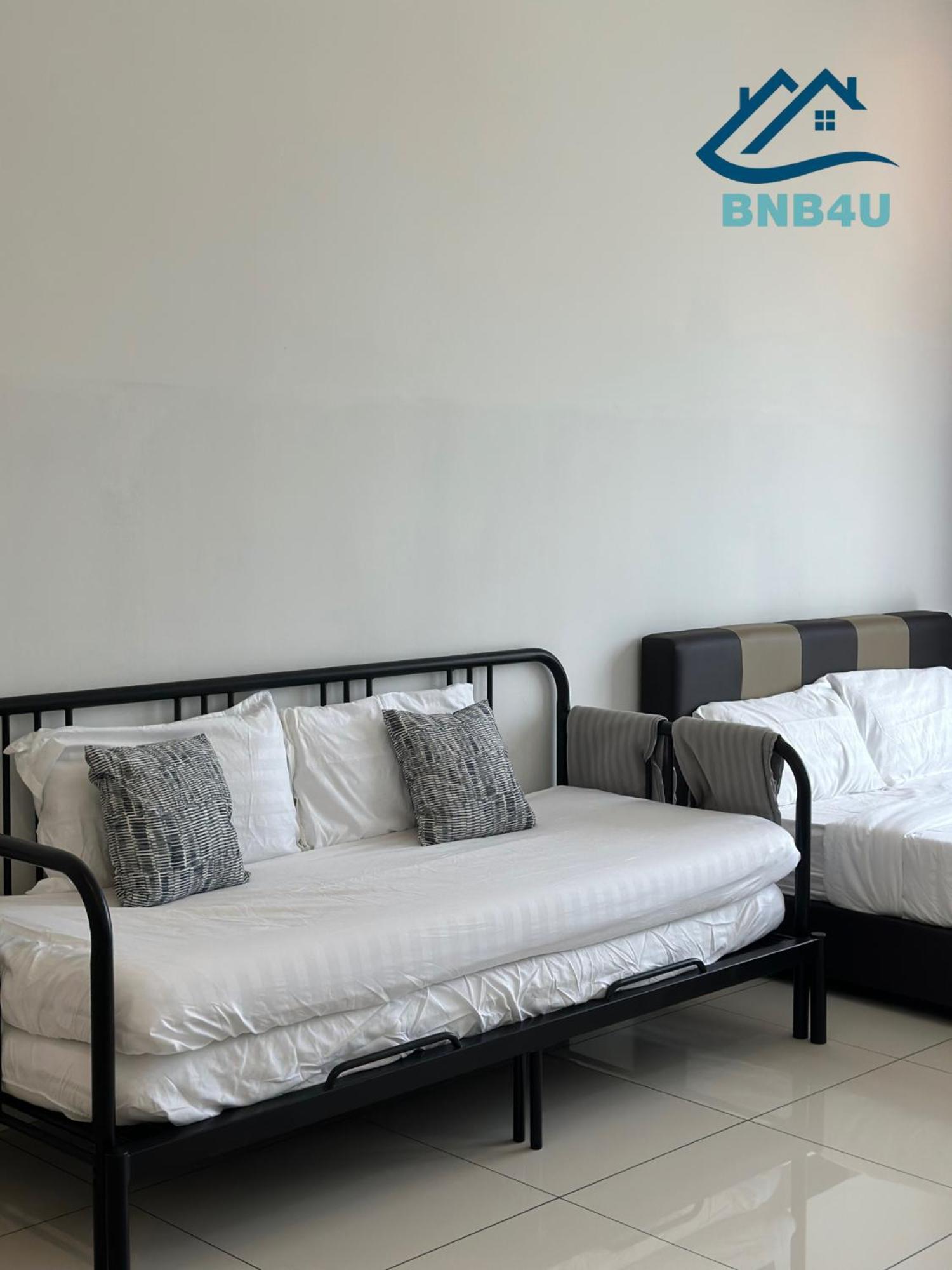 Beacon 2Br Infinity Pool - By Bnb4U Τζωρτζ Τάουν Εξωτερικό φωτογραφία