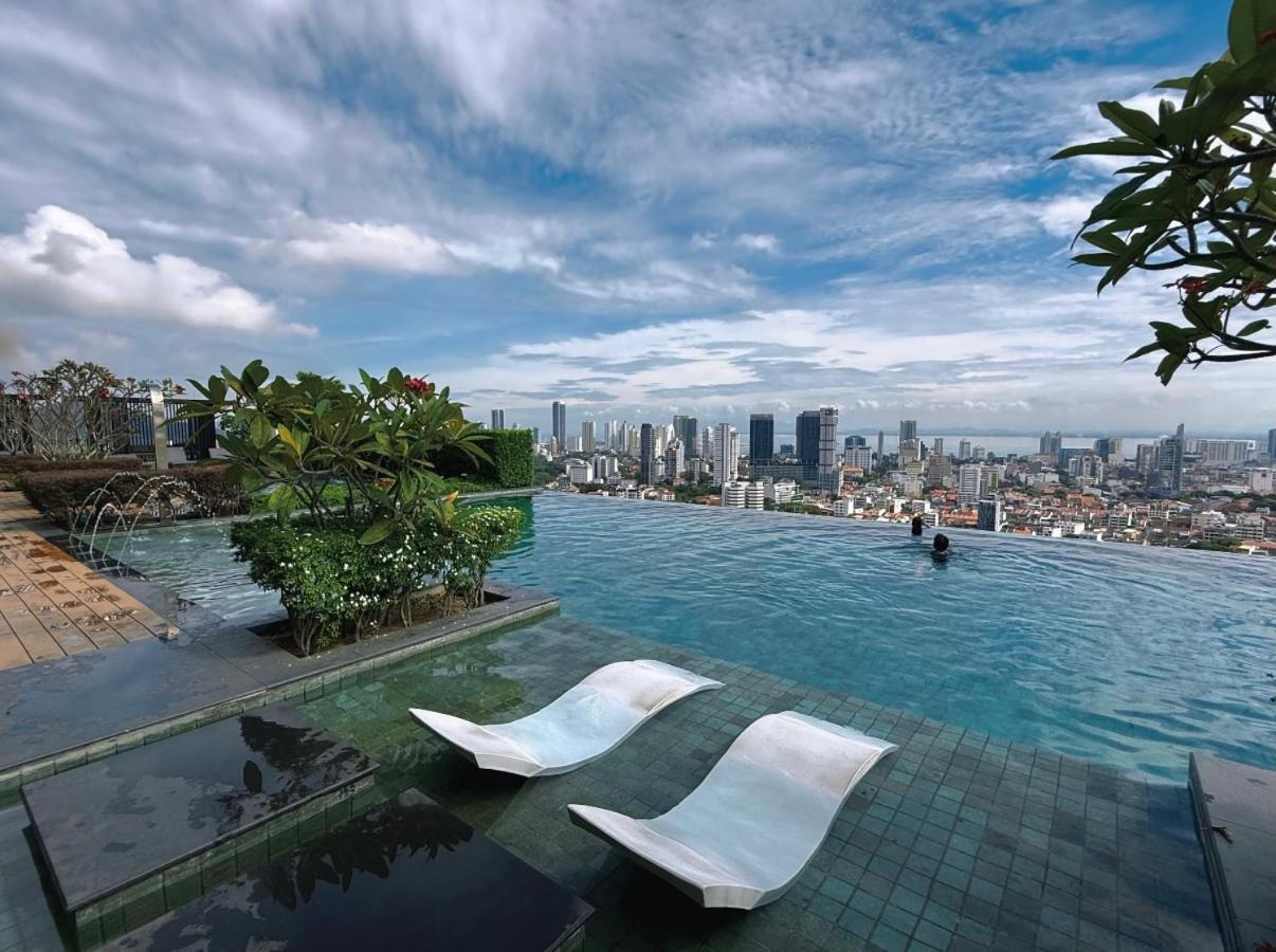 Beacon 2Br Infinity Pool - By Bnb4U Τζωρτζ Τάουν Εξωτερικό φωτογραφία